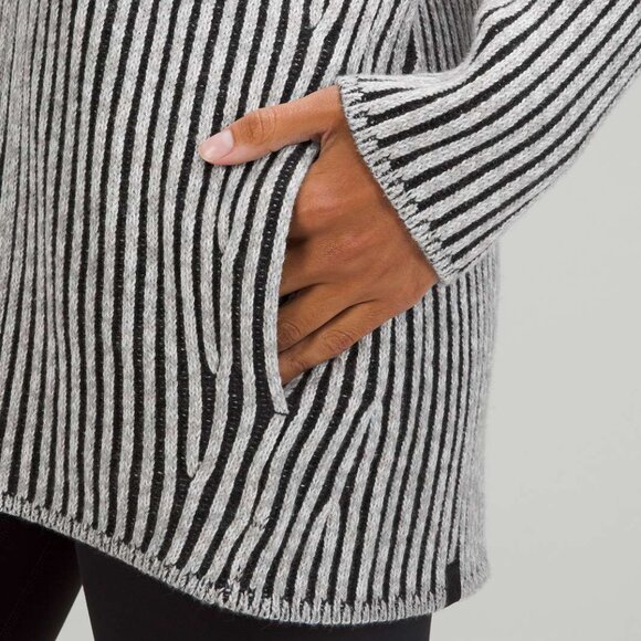 lululemon Cotton-Cashmere Blend Sweater Wrap Grey/ white Size 8 - Picture 3 of 8